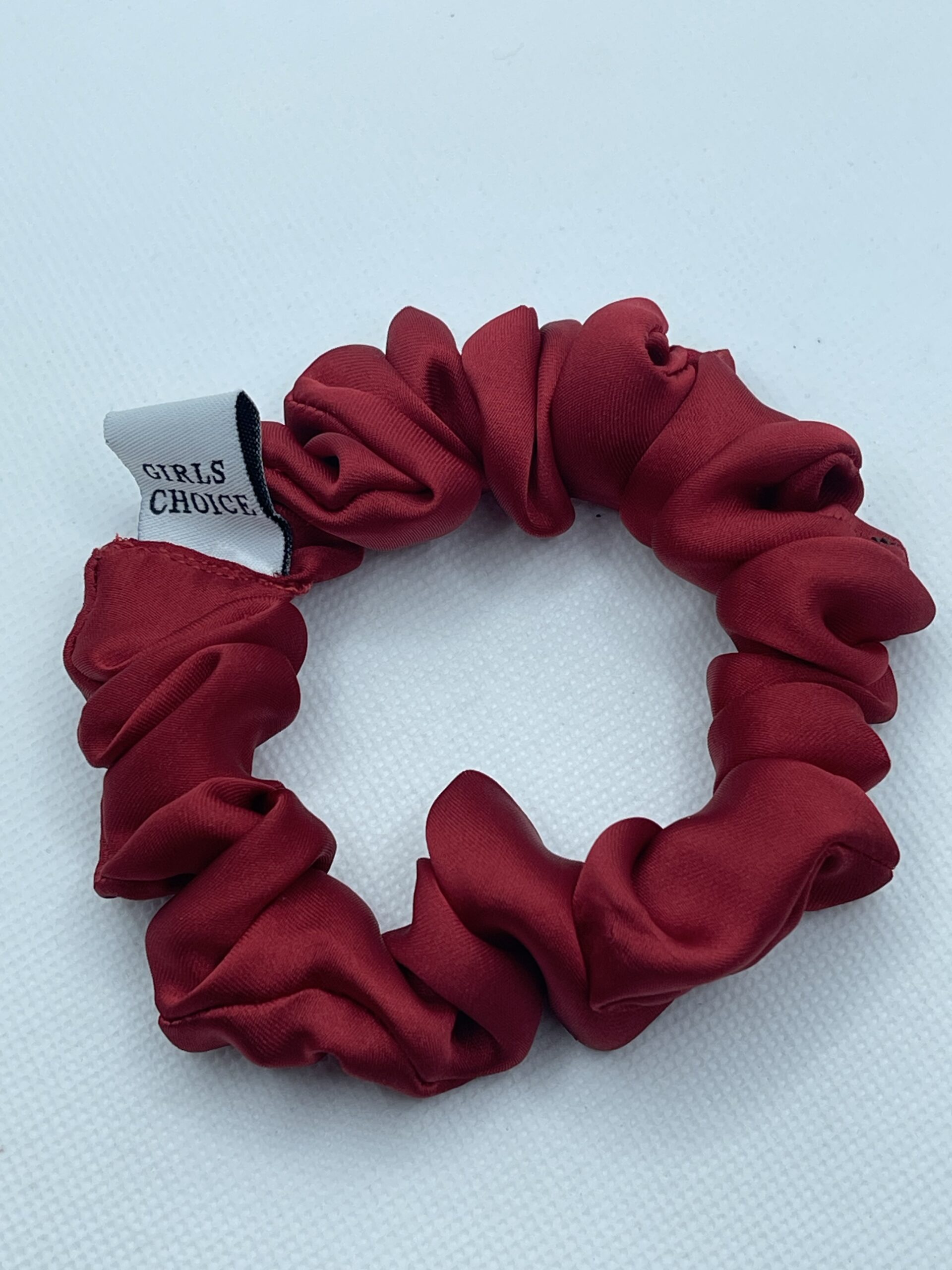 red silk scrunchies sm