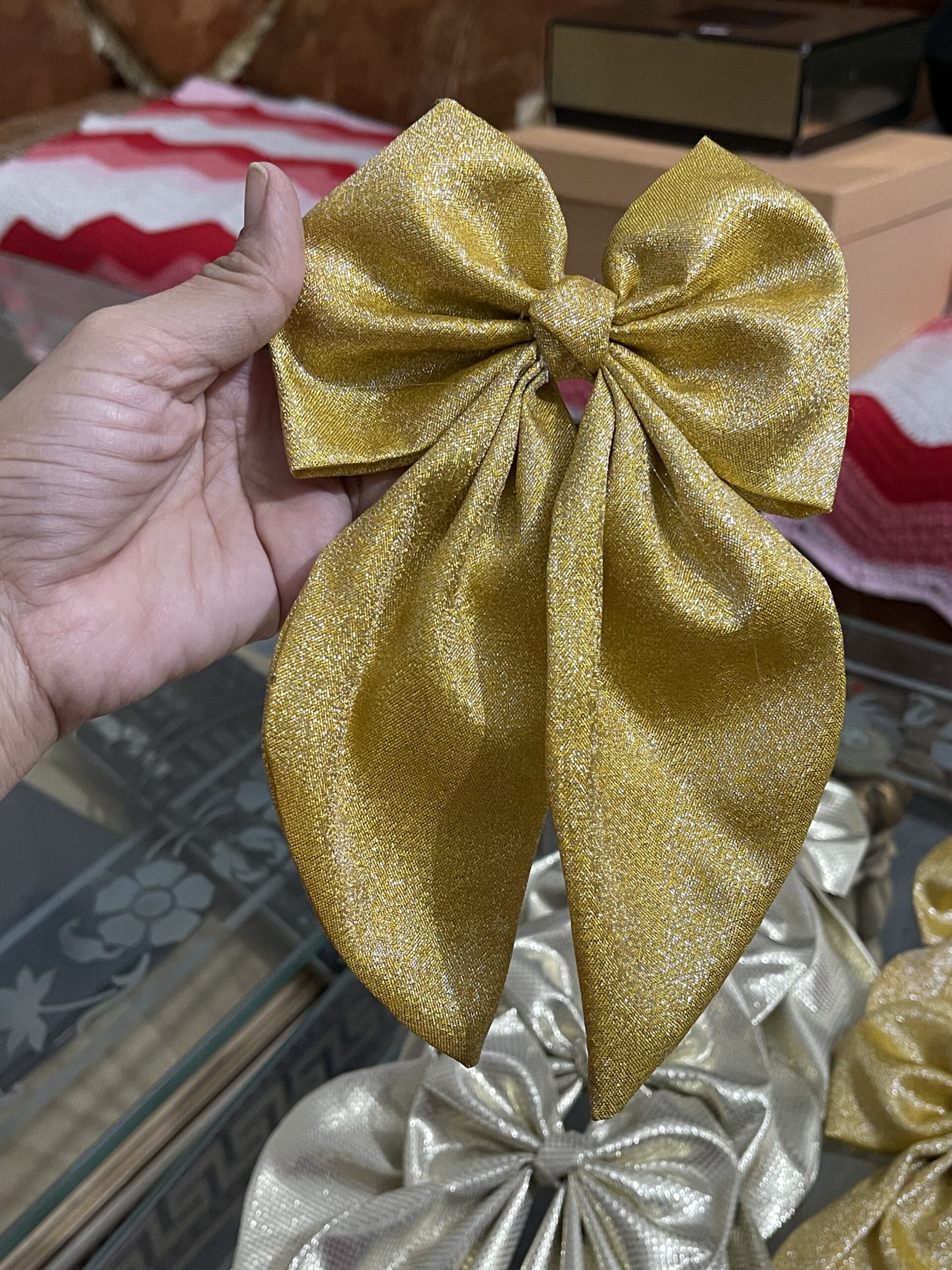 yellow tail bow pin yellow tail bow pin