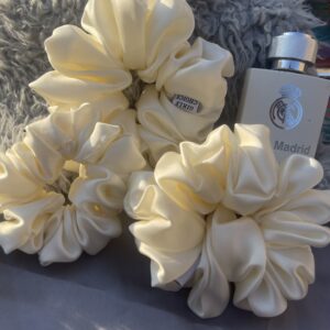 Dutch White Silk Scrunchies