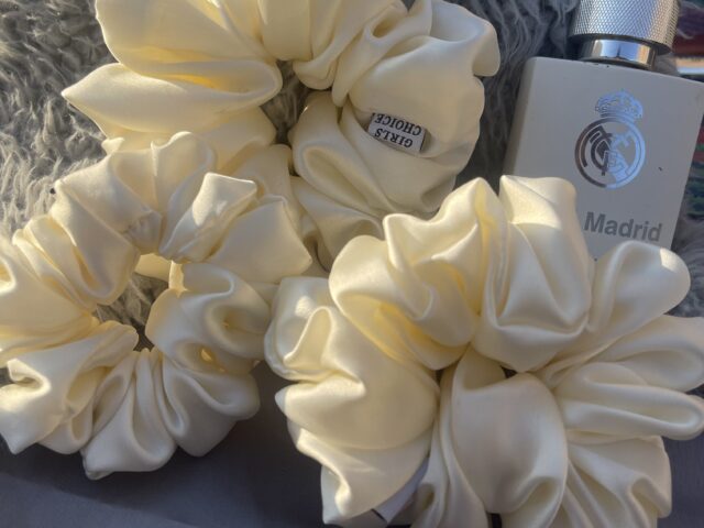 Dutch White Silk Scrunchies
